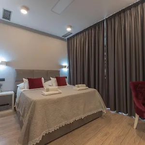 Sky & Sun Luxury With Private Parking In The Garage Bed and breakfast Zadar