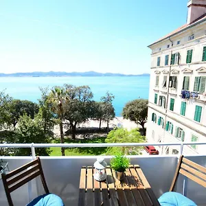 Nora Pensión Zadar
