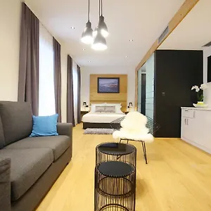 rooms-bura-i-jugo.hotelinzadar.com/
